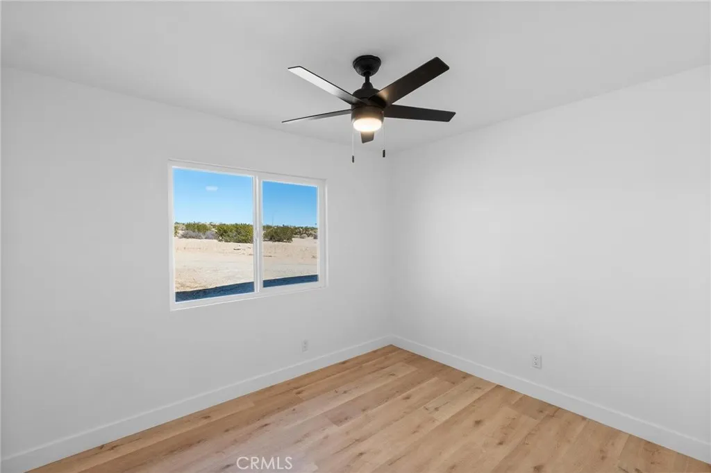 72555 Nicolson Dr, 29 Palms, California 92277 home-pic-22